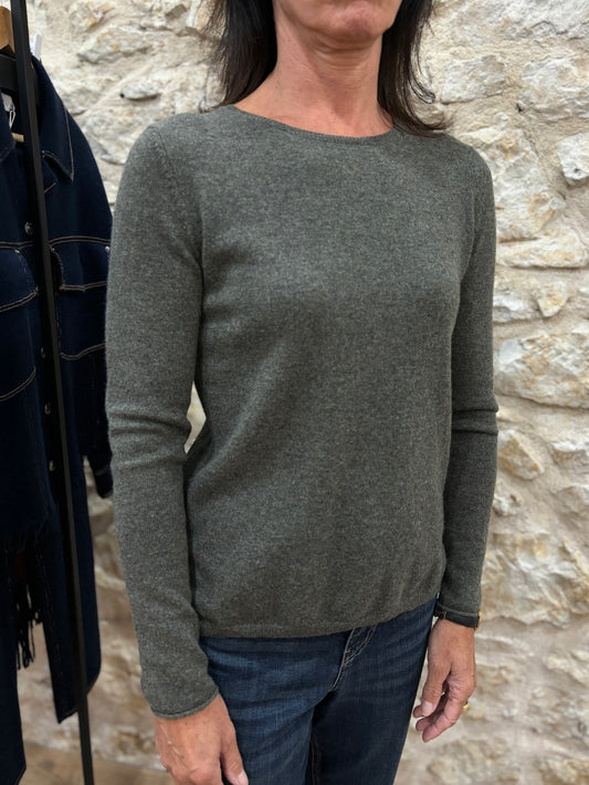 Pull Becka - NOT SHY